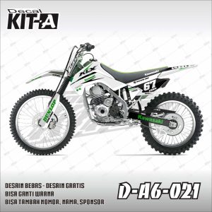 Simple Putih List Hitam Hijau